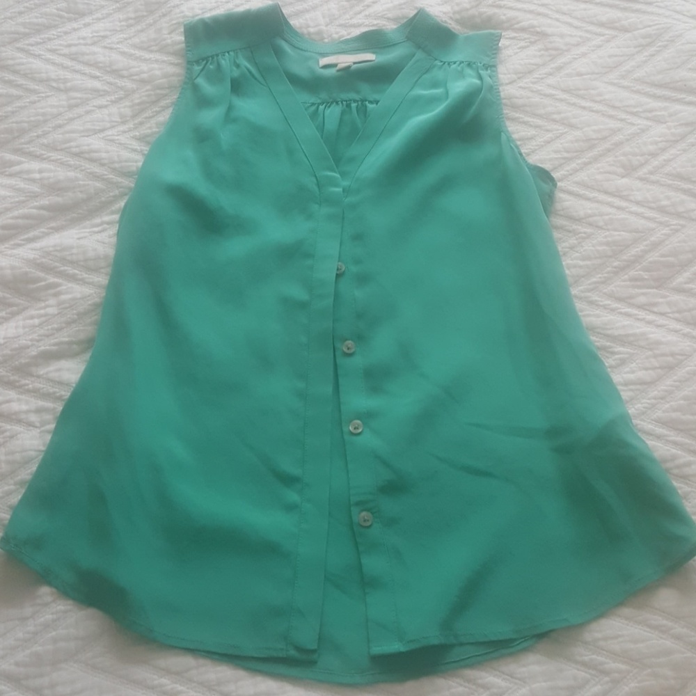 Women's xsmall button down